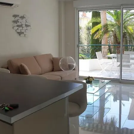 Oasis Cannes